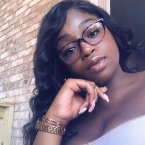 Meet your Posher, Jamesha